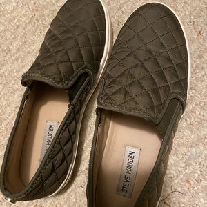 Steve Madden slip on shoes